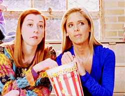 Popcorn-Buffy-self-aware.gif