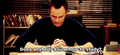 Does anybody know how to study? - Reaction GIFs