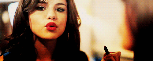 Selena Gomez Kiss